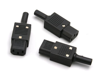 PRISE CEI FEMELLE STANDARD 10 A