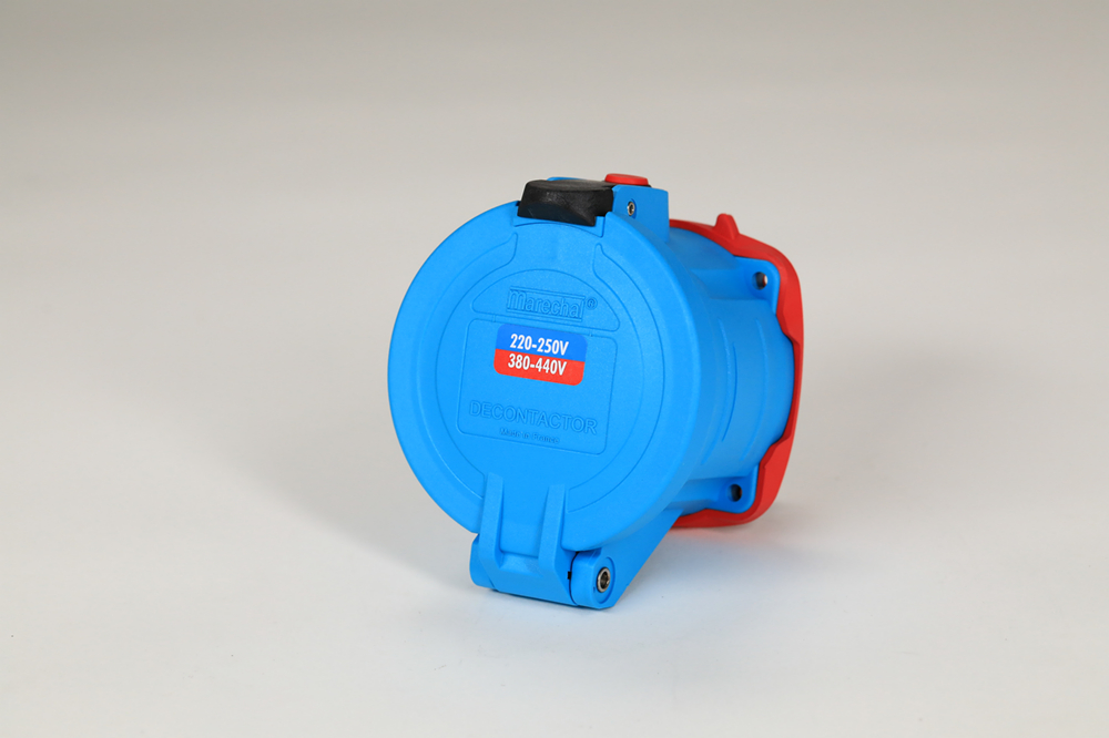 MARECHAL EMBASE FEMELLE TETRA 63/90